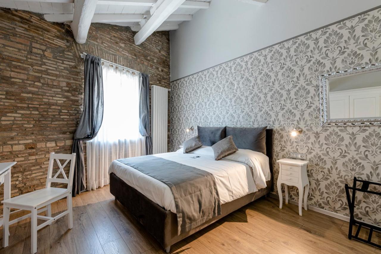 Bed and Breakfast Relais La Fornarina Рим Екстер'єр фото